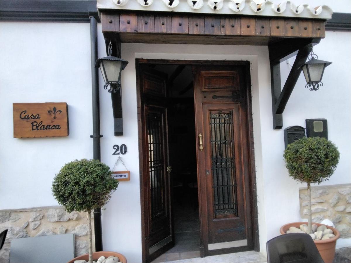 Casa Blanca Acomodação com café da manhã Castell De Castells Exterior foto