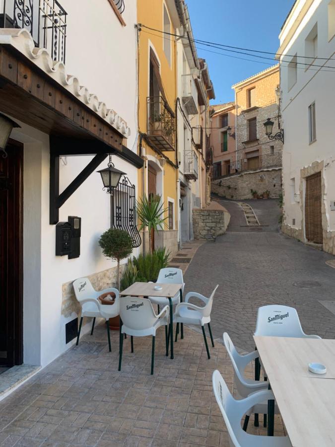 Casa Blanca Acomodação com café da manhã Castell De Castells Exterior foto