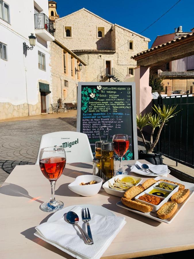 Casa Blanca Acomodação com café da manhã Castell De Castells Exterior foto